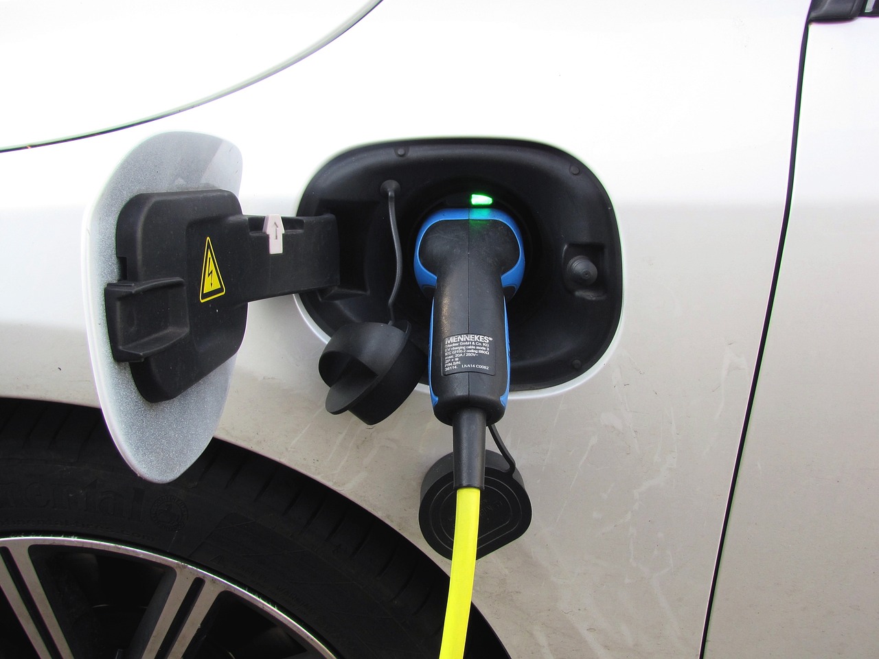 Future-Proofed Mobility: The Promise of Hybrid Plug-in Cars