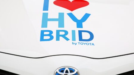 Top 10 Tips for Maximizing Your Hybrid Car’s Efficiency