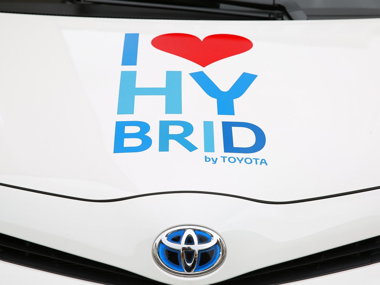 Top 10 Tips for Maximizing Your Hybrid Car's Efficiency
